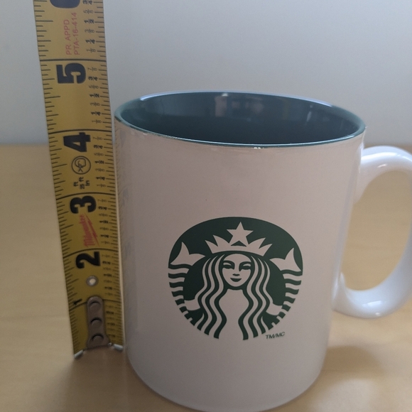 Starbucks 2012 White Mug with Green Logo 558 ML Like New Condition - Picture 6 of 7